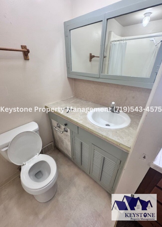 Building Photo - Cozy Northside Apartment 1 Bedroom/1 Bath ...
