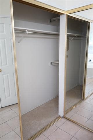 Building Photo - 907 Winterwood Ct