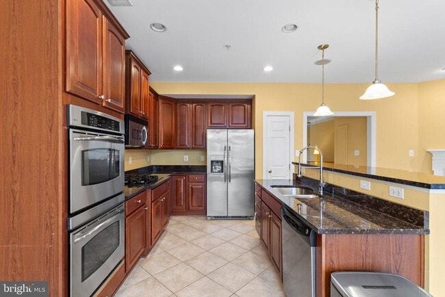 Building Photo - 3675 Spring Hollow Ln