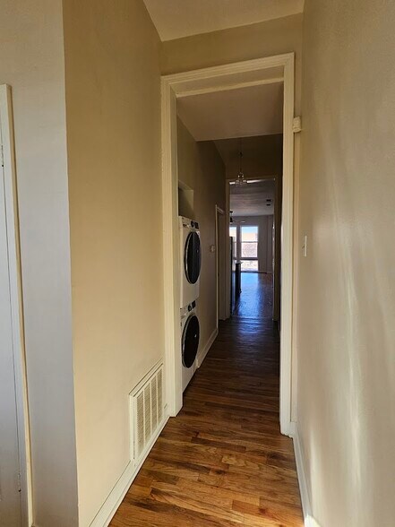 View towards Washer Dryer - 2417 W Warren Blvd