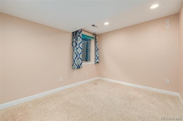 Building Photo - 9688 Queenscliffe Dr
