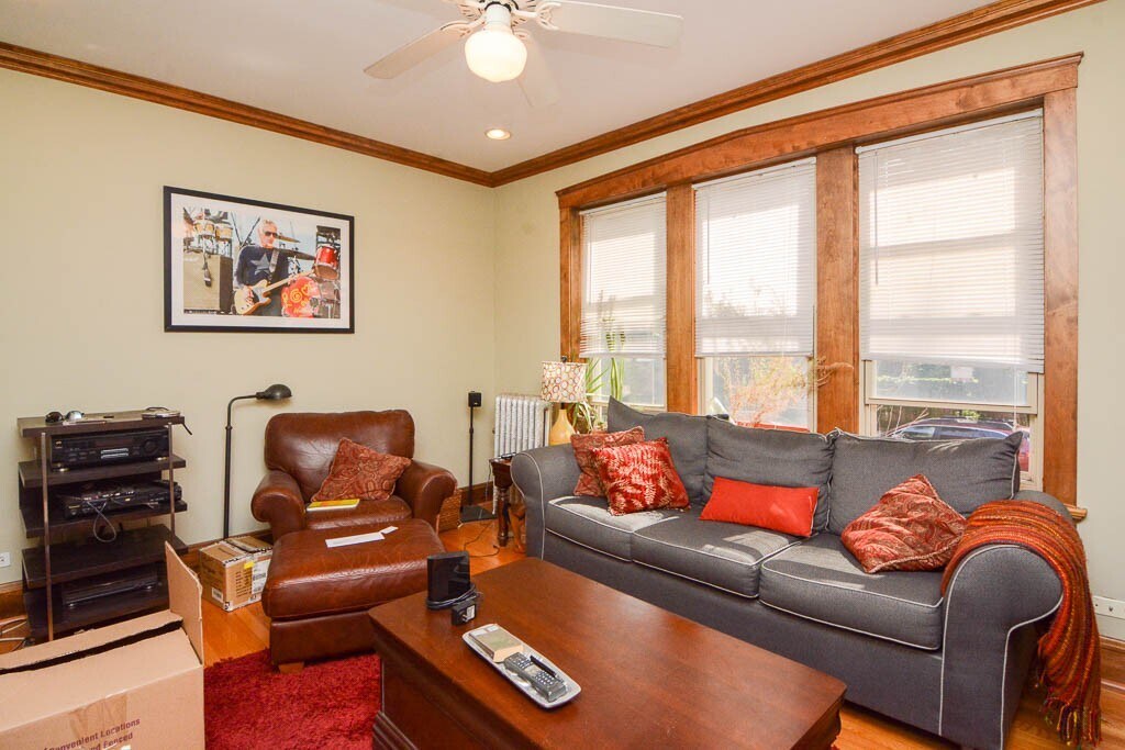 Building Photo - 1244 W Rosedale Ave