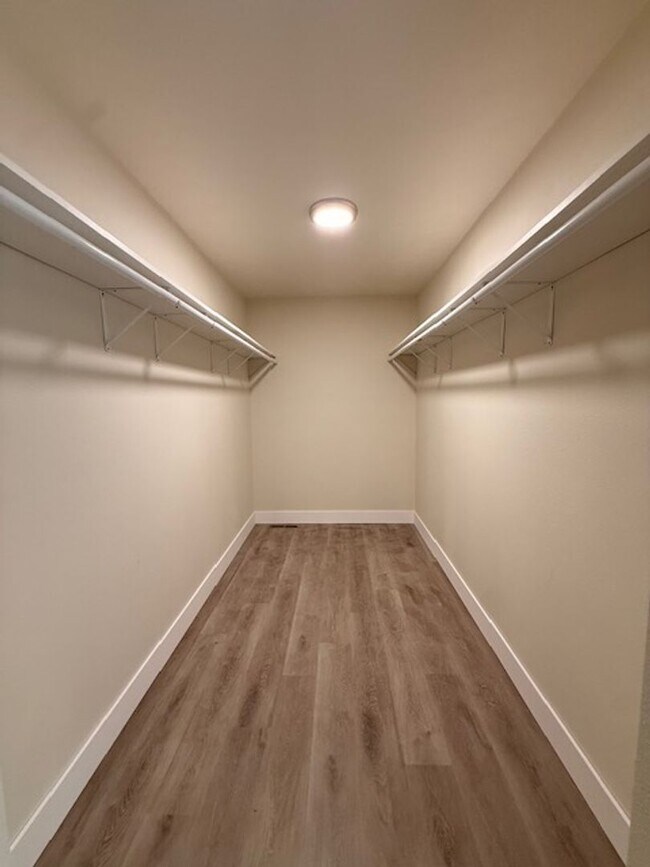 Building Photo - Brand New 3 Bedroom Duplex
