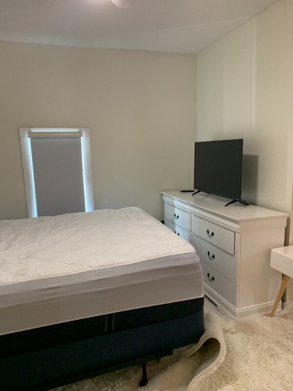 Building Photo - 7100 Zimpel St