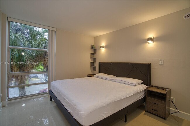 Building Photo - 200 172nd St