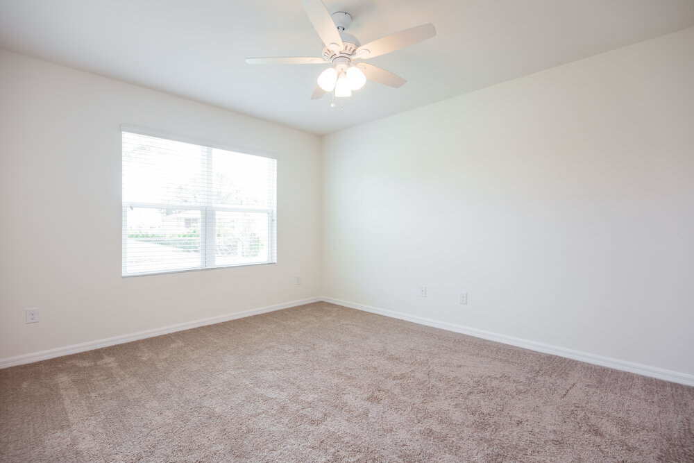 Building Photo - 4413 SW 15th Ave