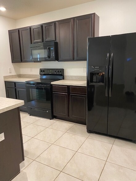 Building Photo - 175 Grove Branch Rd