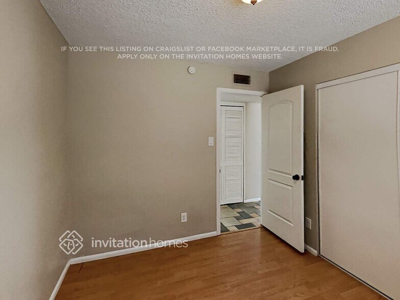 Building Photo - 13830 N 47th Ave