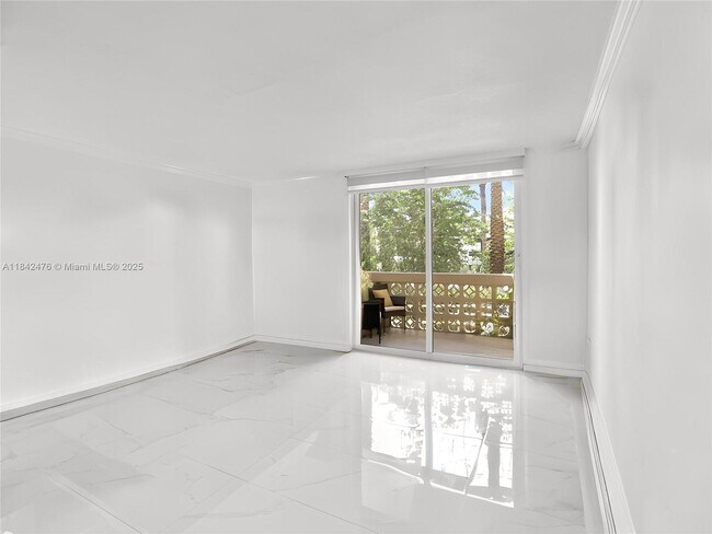 Building Photo - 2501 S Ocean Dr