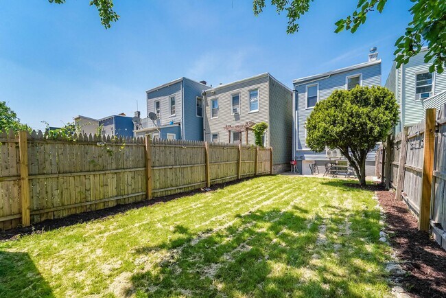 Building Photo - 214 Olean Ave