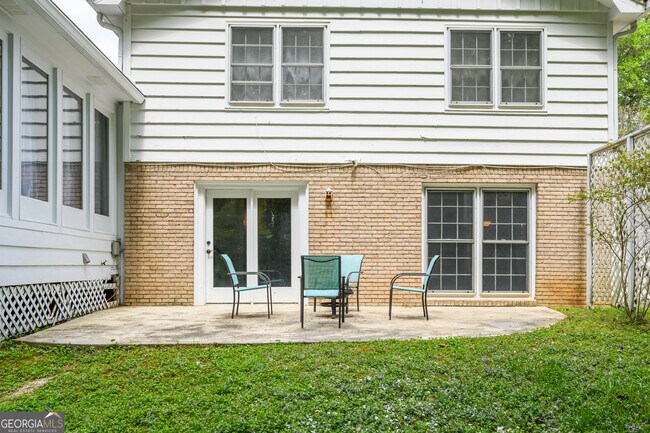 Building Photo - 2431 Weatherford Ct