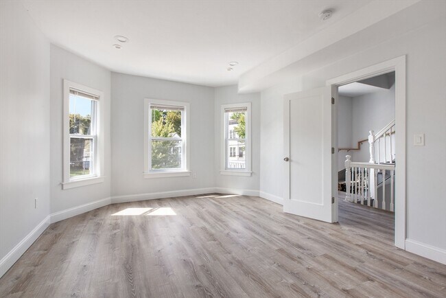 Building Photo - 62-64-64 Edson St