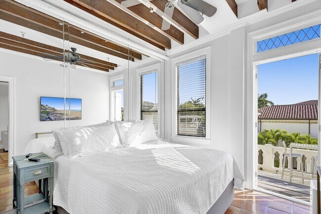 Building Photo - 235 Sunrise Ave