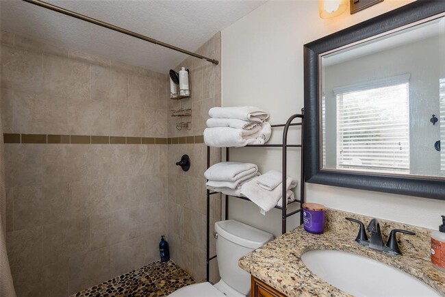 Building Photo - 2407 S Harold Ave