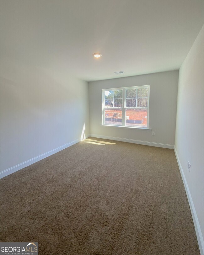 Building Photo - 210 Laney Dr