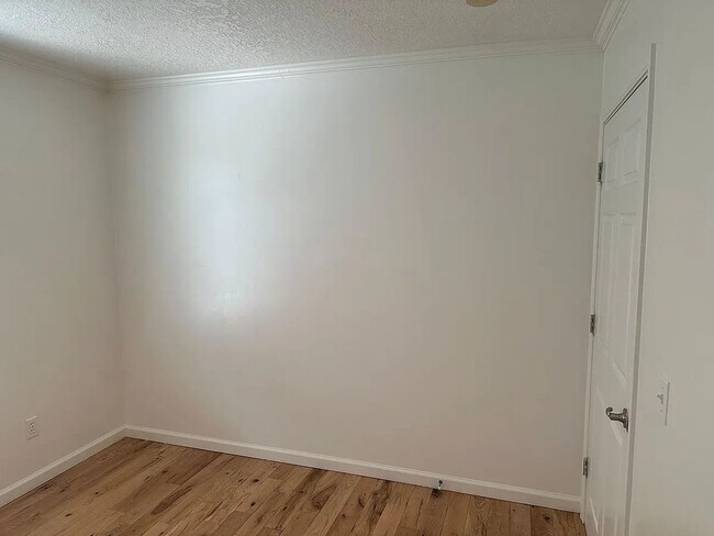 Building Photo - 316 S Marion St