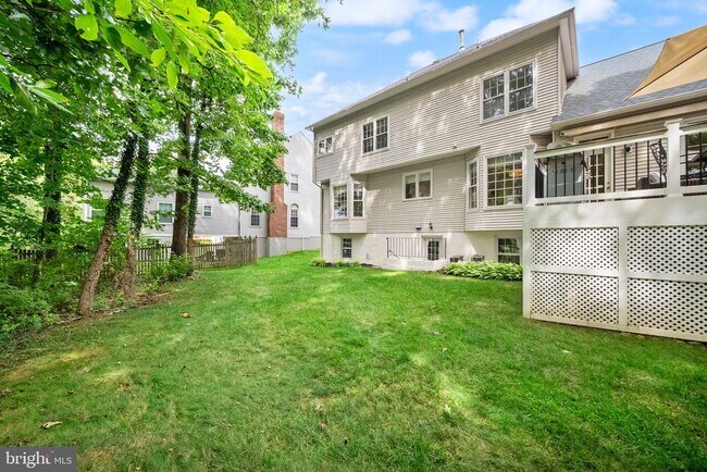 Building Photo - 5667 Lonesome Dove Ct