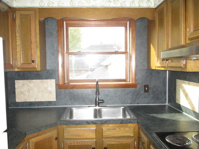 Kitchen - 1107 State St