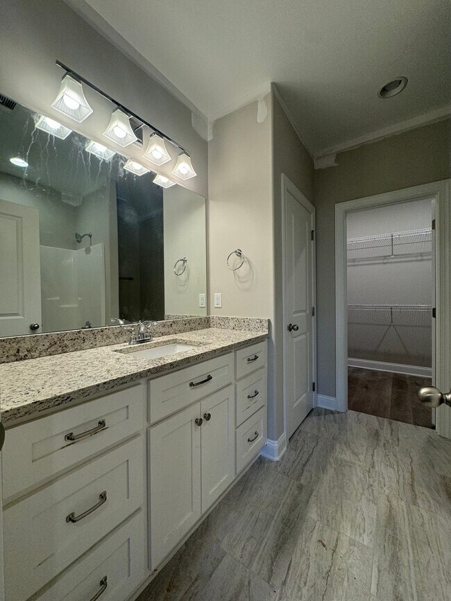 Building Photo - Brand New Twin Home