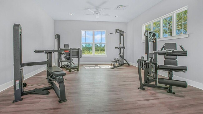 Building Photo - Sawmill Branch 4 Bedroom 2 Bath 3 Car Garage Home