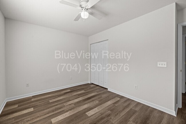 Building Photo - Beautiful Ranch House with 3 bed 2 bath ( Ballantyne area )
