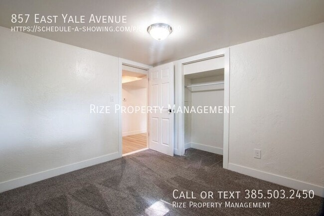 Building Photo - 857 Yale Ave S