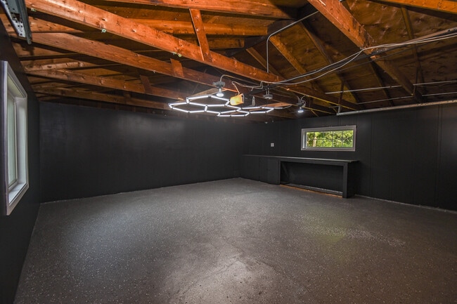 Building Photo - 2939 N Butrick St
