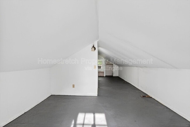 Building Photo - 3966 Kleinschmidt Rd