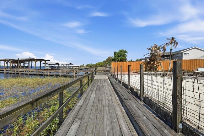 Building Photo - 6254 Alligator Lake Shore E