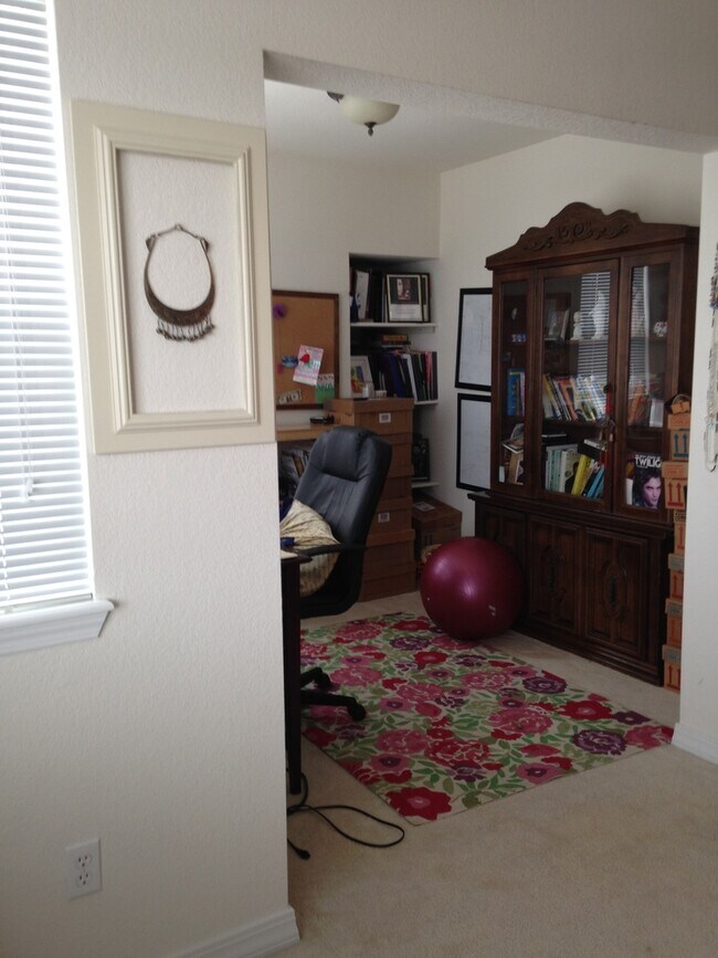 Building Photo - Spacious 2 bed 2.5 bath Broomfield Townhom...