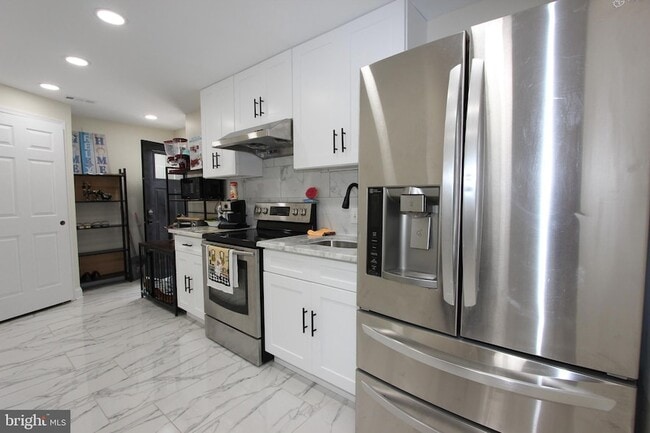 Building Photo - 38 Riggs Rd NE