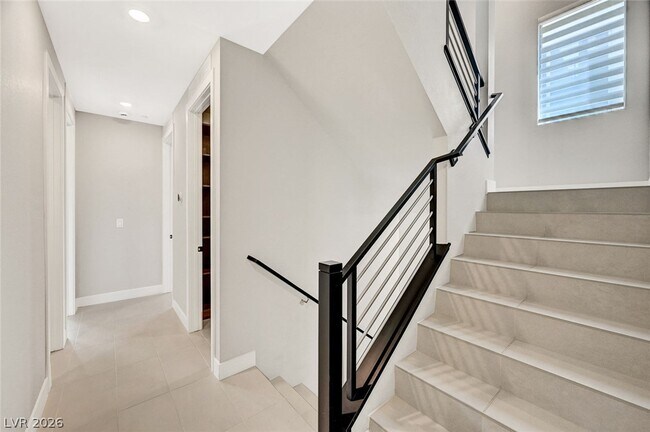 Building Photo - 11580 Midnight Melody Ave