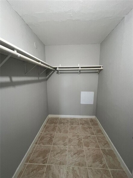 Building Photo - 2650 Coconut Bay Ln