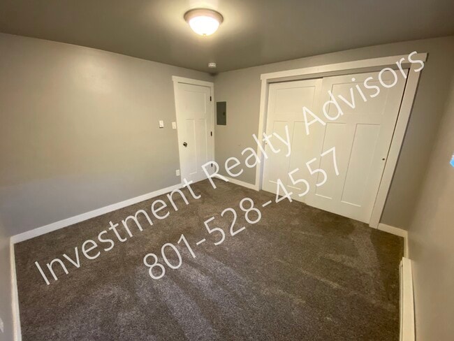Building Photo - 1134 E 500 S