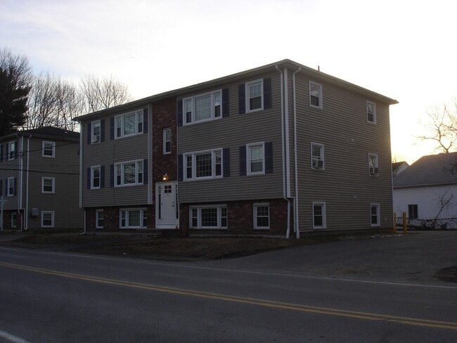 Building Photo - 8 Groton-Harvard Rd