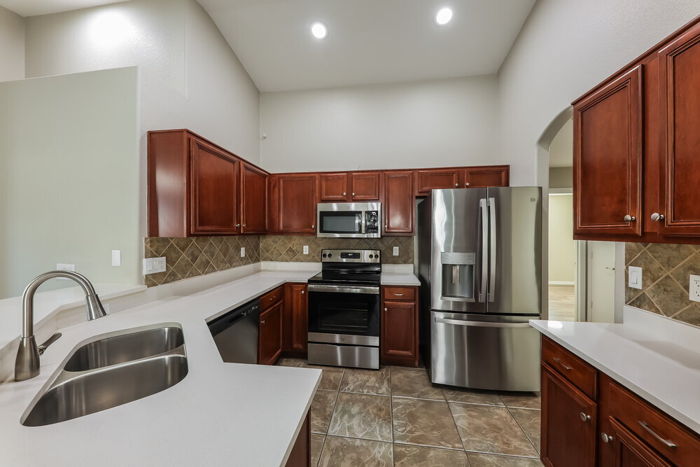 Building Photo - 8228 W Behrend Dr