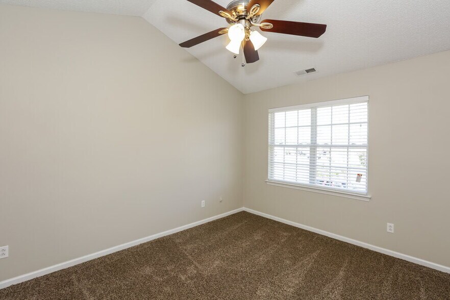 Building Photo - 4204 Runaway Cir