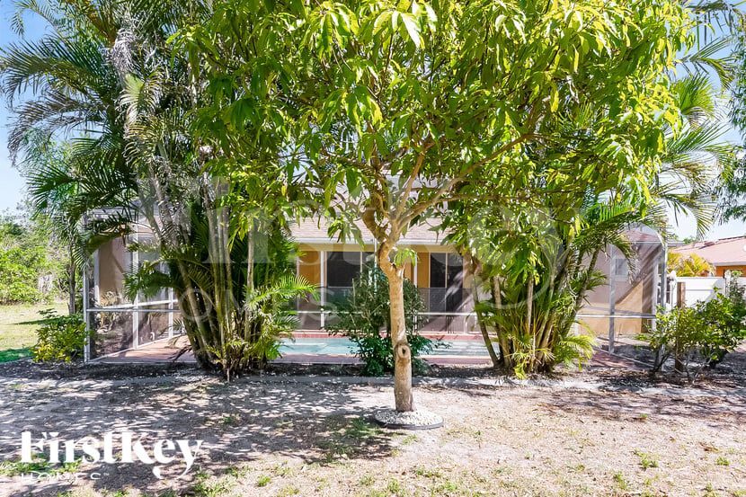 Building Photo - 5065 Hansard Ave