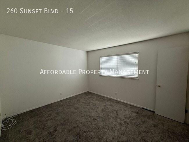 Building Photo - 260 Sunset Blvd