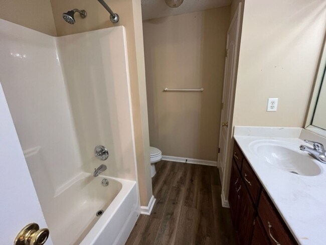 Building Photo - 3775 Iron Horse Dr