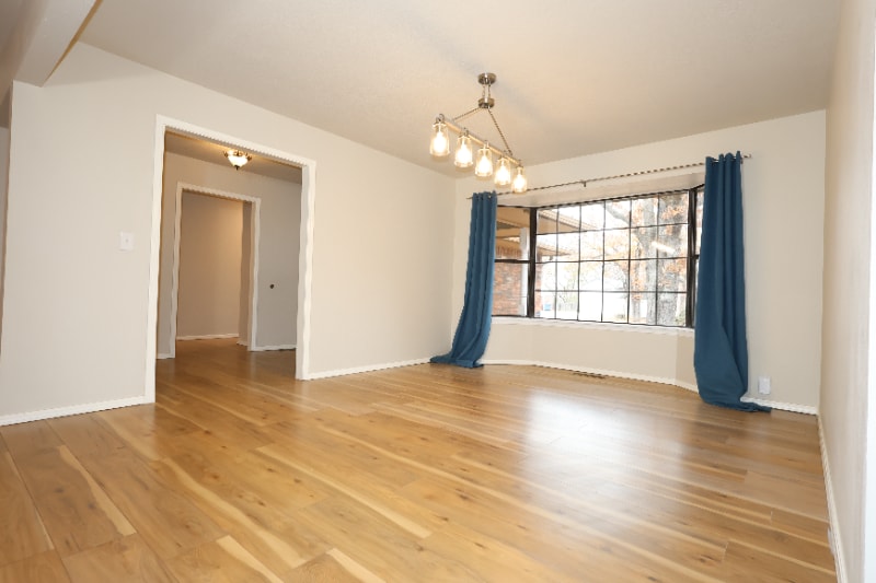 Building Photo - 312 Bluebird Ln