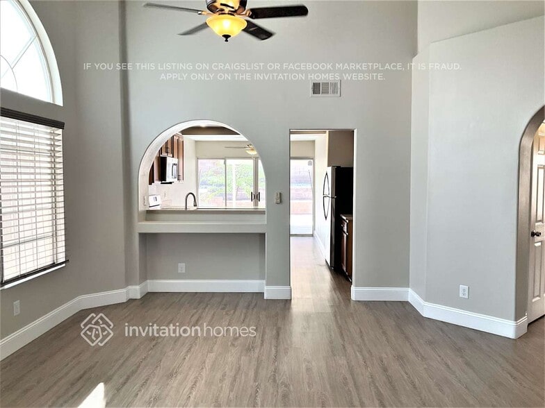 Building Photo - 2729 Cloudsdale Cir