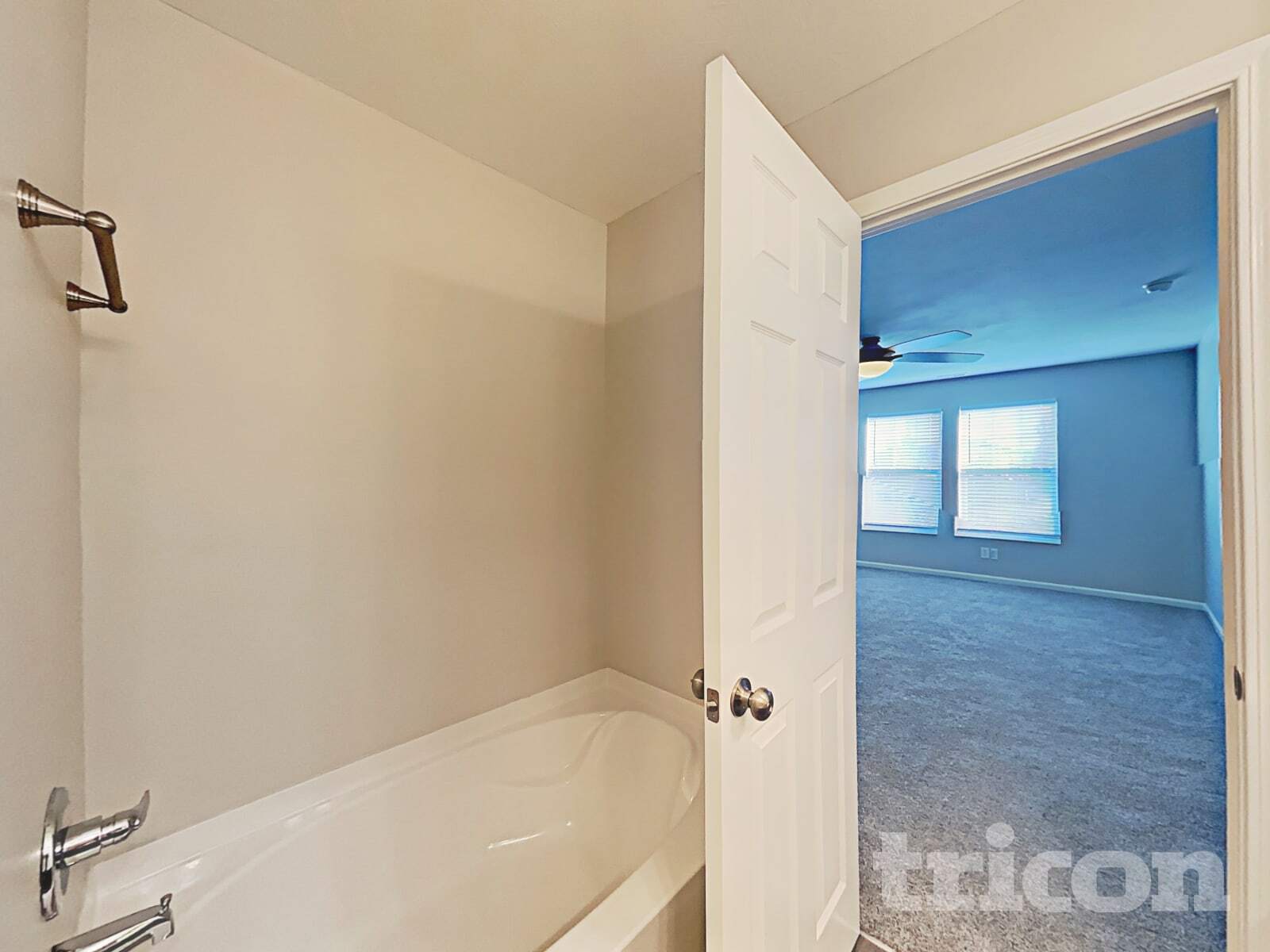 Building Photo - 6077 W Jamison Dr