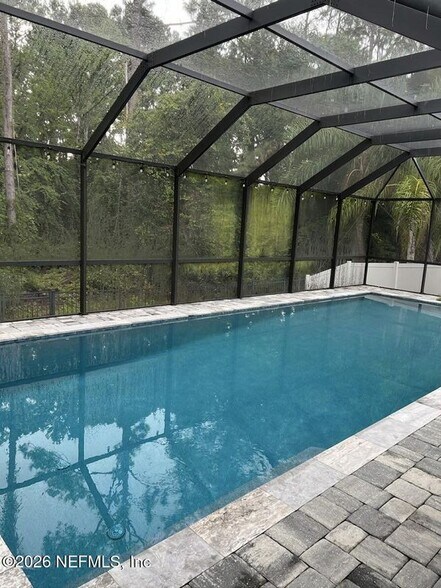 Building Photo - 340 Howland Drive