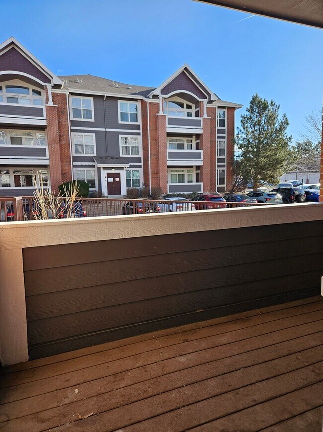 Building Photo - Spacious 2 Bedroom 2 Bath Condo - Close To Buckley AFB, DIA, DTC - Garage