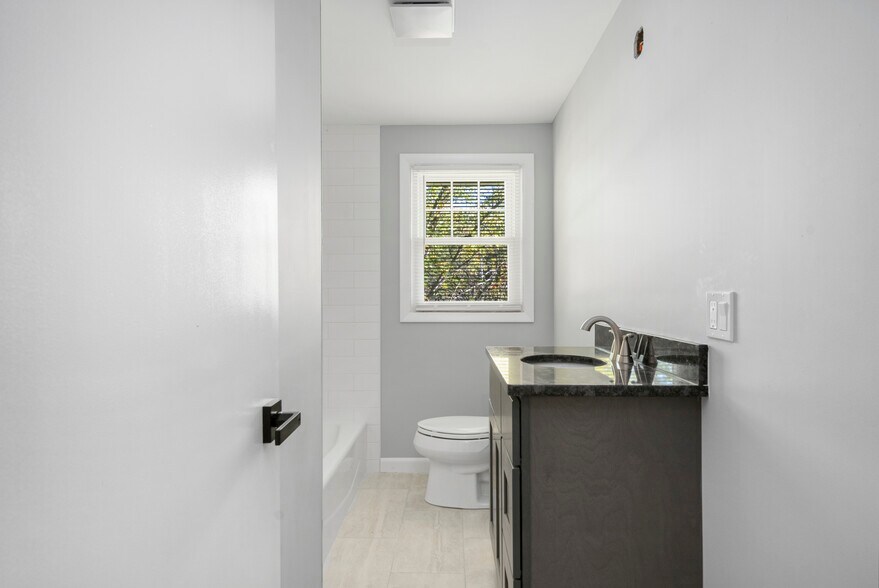 Building Photo - 40 W Wrentham Rd