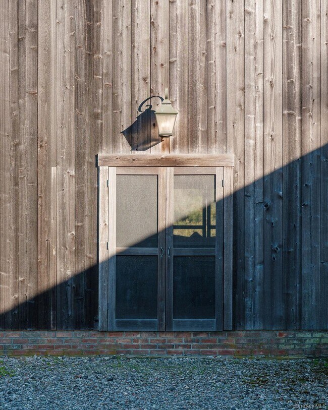 Building Photo - 29500 Main Rd