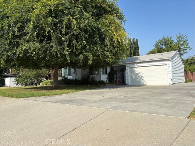 Building Photo - 5429 Tyler Ave
