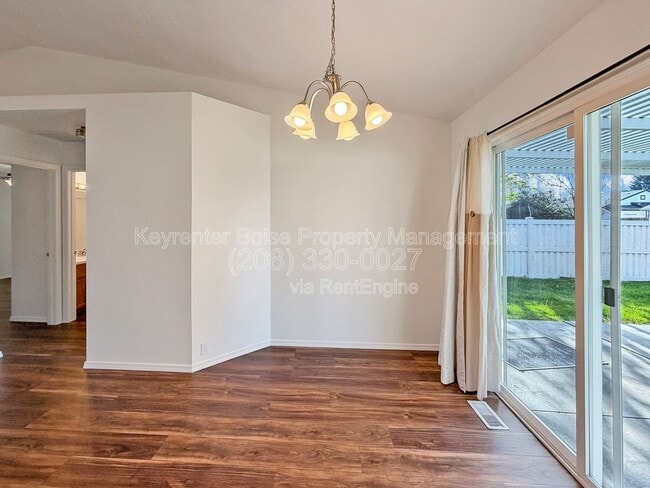 Building Photo - 10251 W Susan Ct