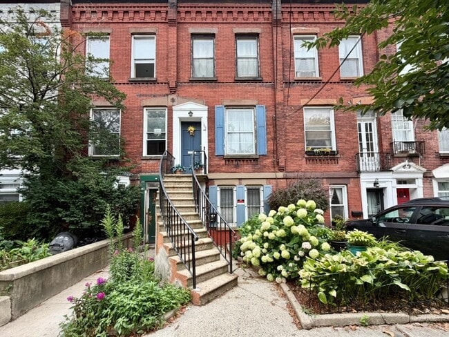 Building Photo - 169 Belmont Ave